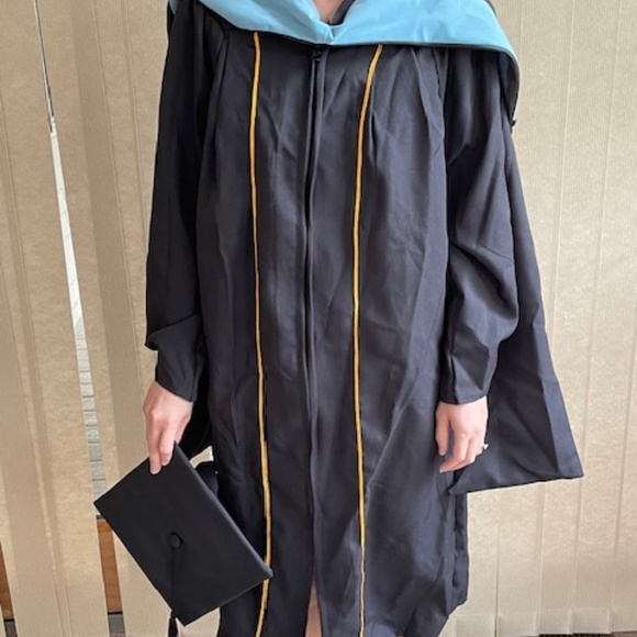 Graduation Cap and Gown for Johns Hopkins Masters - Picture 1 of 2